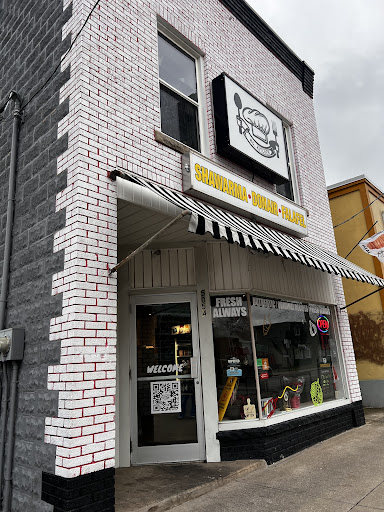 Photo of RG. Kitchen - 5054 Victoria Ave, Niagara Falls, ON L2E 4E1